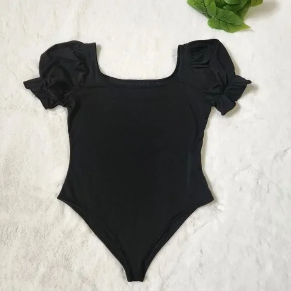 Bodysuit Flaunt Your Curves in This Sexy & Stylish Puff Sleeve ! - Picture 8 of 14